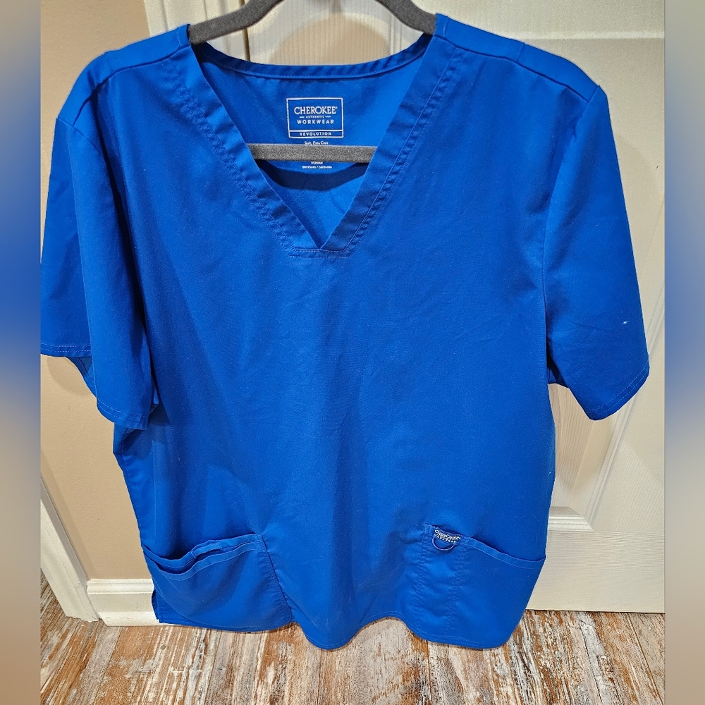 Cherokee Women's Size XL Scrub Top
